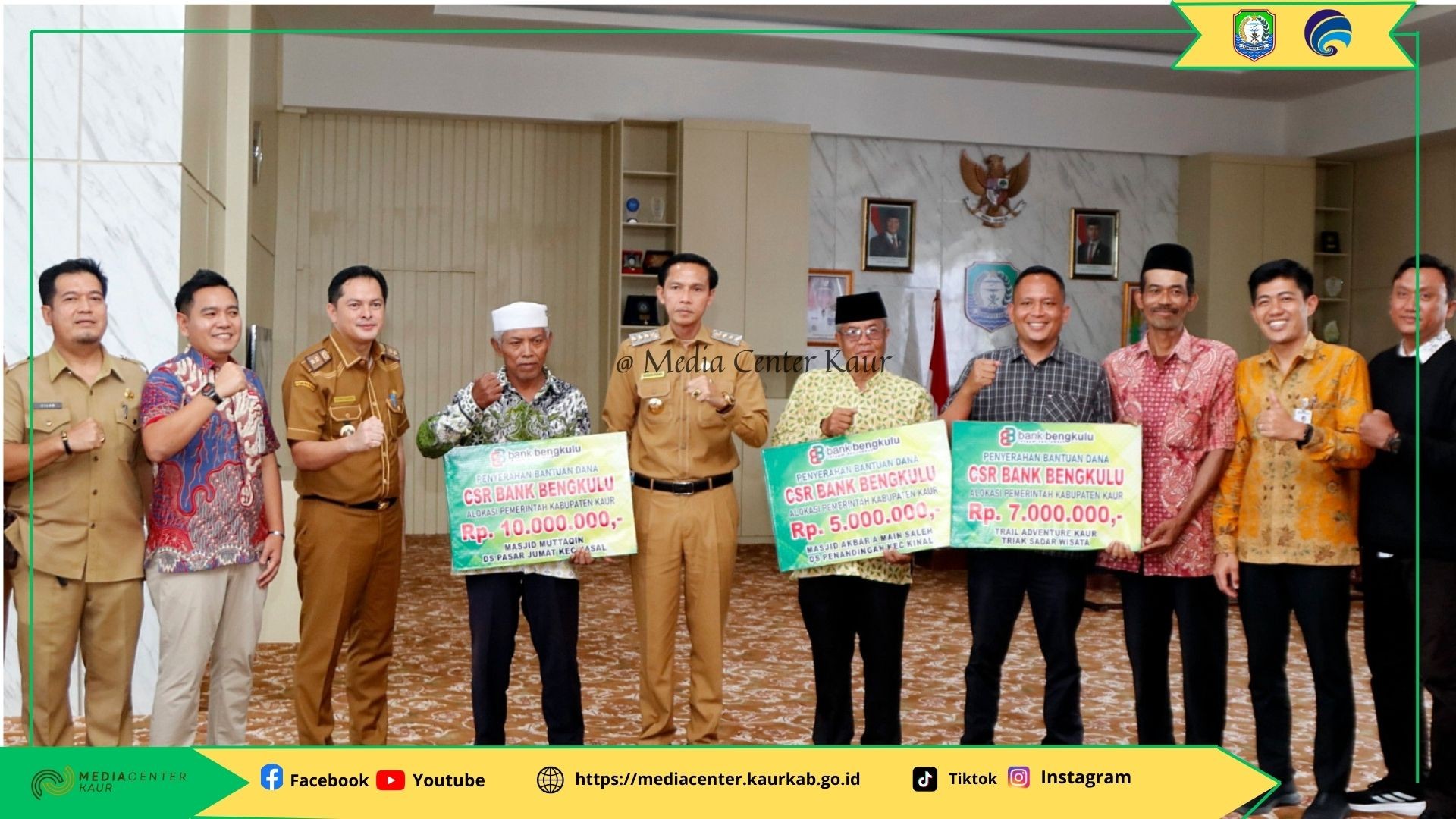 CSR Diharapkan Jadi Motor Pembangunan di Kabupaten Kaur, Bupati Gusril Pausi Serahkan Bantuan