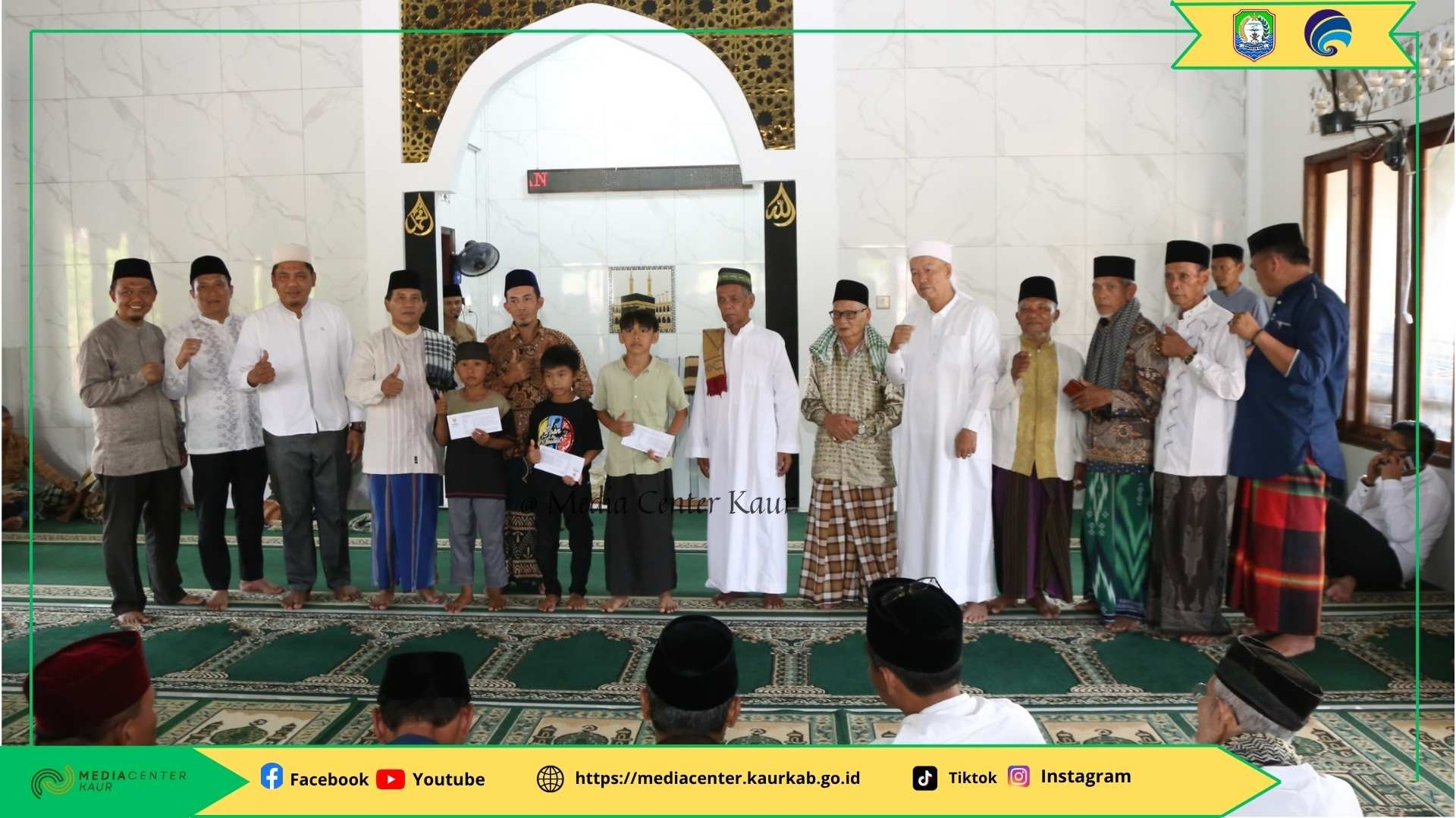 Safari Jumat di Padang Guci Hulu, Sekda: Ini Komitmen Bupati Perkuat Silaturahmi Dengan Warga